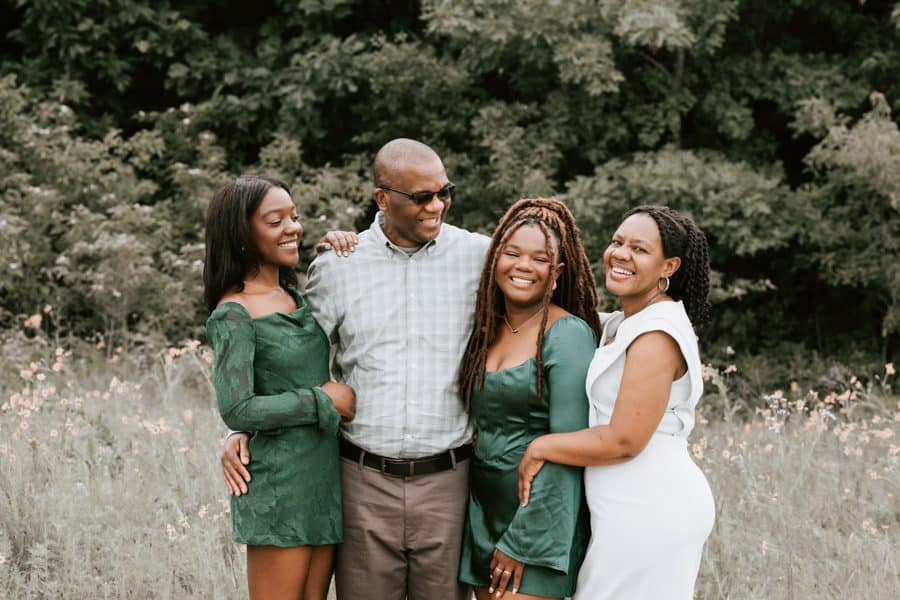 Clothing Suggestions For Grandparent Family Photos In Dallas